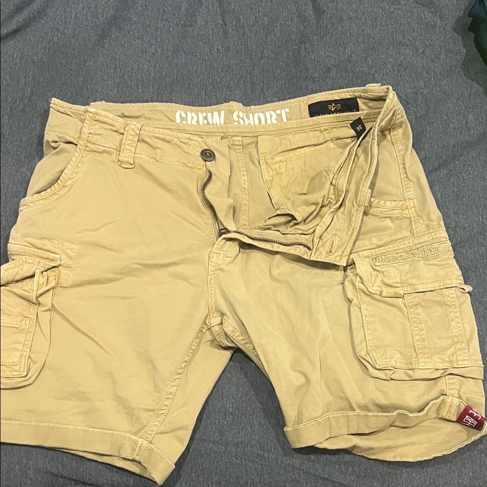Alpha Industries Tan Cargo Shorts